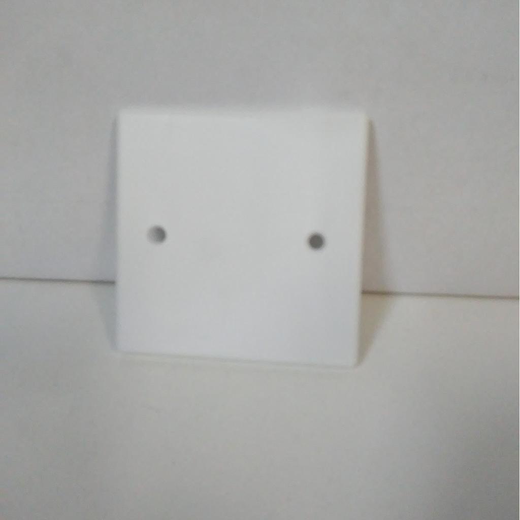 TAPA PVC CIEGA MIGÑON 5 X 5 A TORNILLO