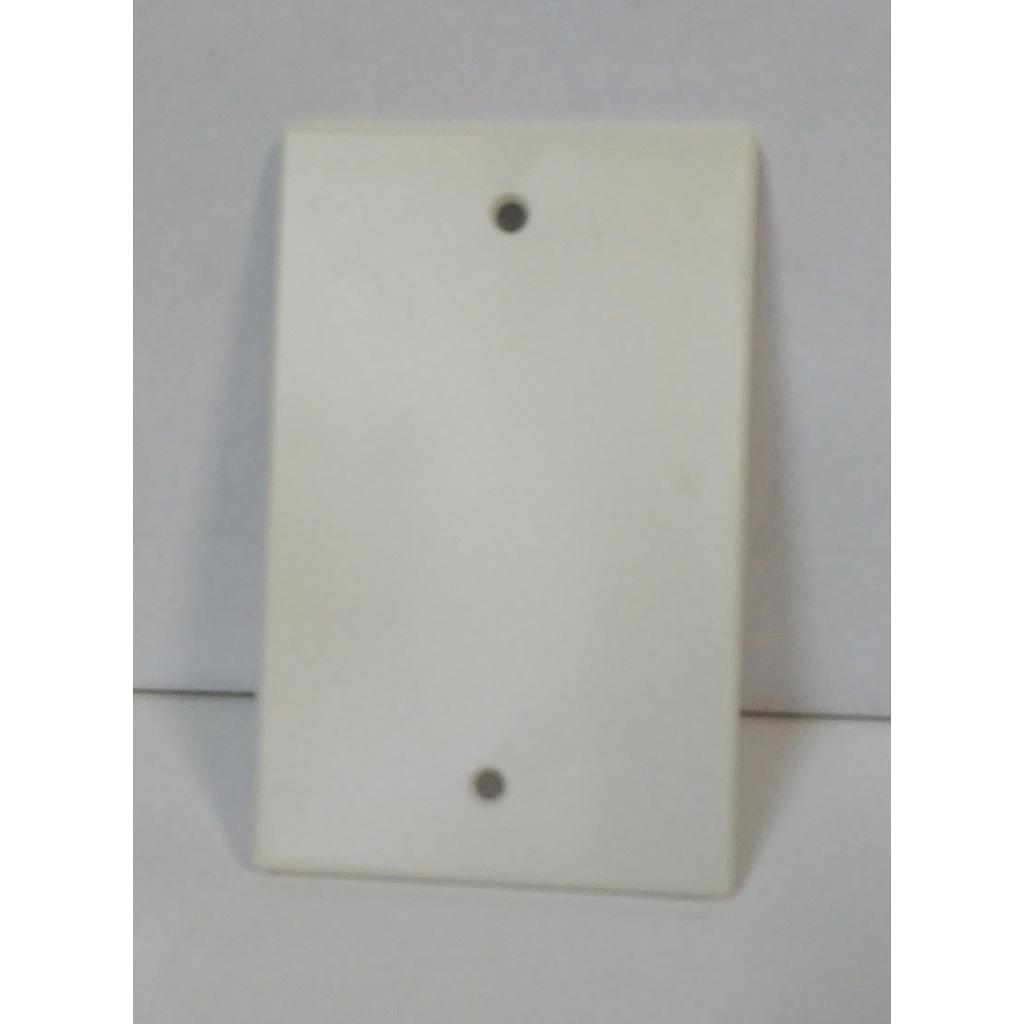 TAPA PVC CIEGA 5x10 A TORNILLO