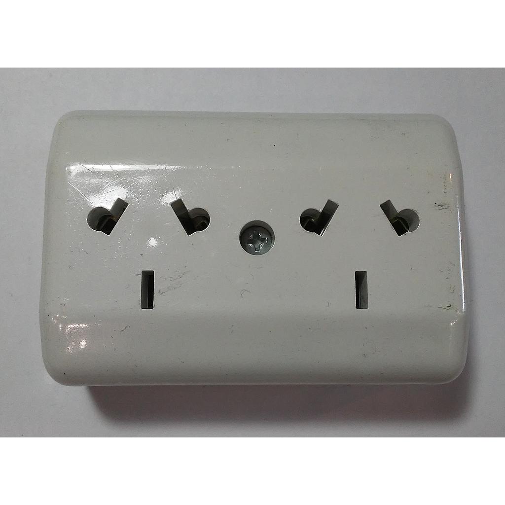 TOMA EXTERIOR DOBLE 10A.S-box